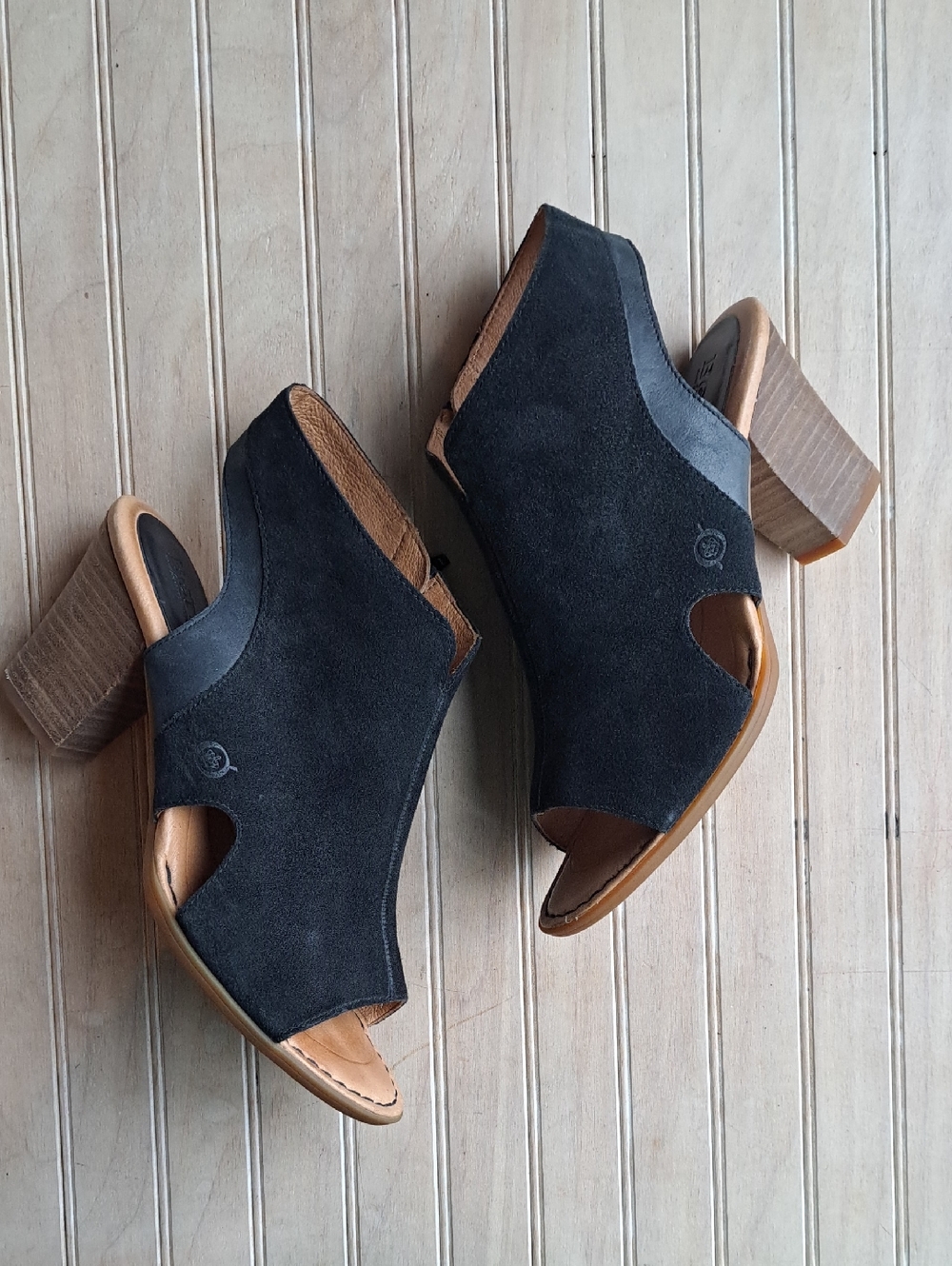 Born Suede Leather Peep Toe Shootie Sandals Block Heel Comfy Stylish Boho